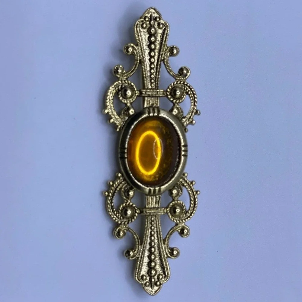Vintage Victorian Gothic Gold Amber Glass Cabochon Filigree Ornate Brooch 3